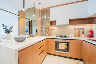 Chic 2BR Flat in Park Lane Dubai - 3