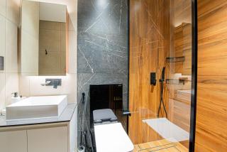 Chic 2BR Flat in Park Lane Dubai - 2