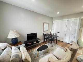 Perfectly Located 2BR APT in DC near metro - 4