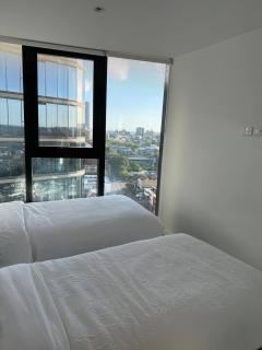 Luxury Apartments w Rooftop Pool CBD - 1
