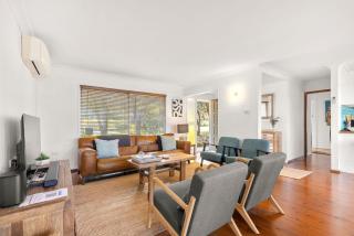Lake House - Pet Friendly - Waterfront - 2
