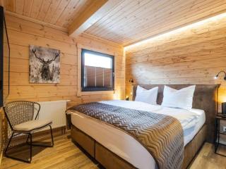 Mountain Forest Chalet Comfort 3 - 1