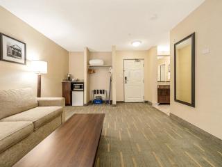 Holiday Inn Lethbridge by IHG - 9