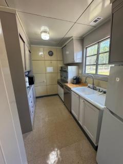 The Lustron at Tanglewood Farm - 7