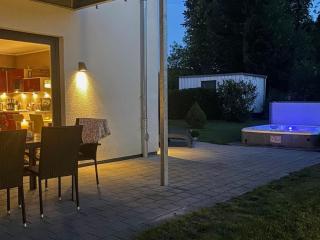 Holiday home with 2 bedrooms - 4