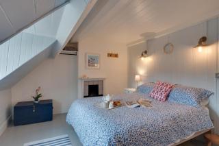 Fenay Cottage - 2