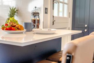 Elmwood Cottage - 2