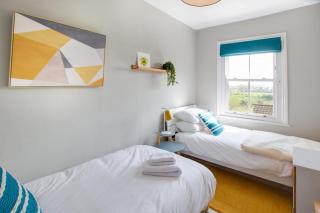 Honey Cottage - 2