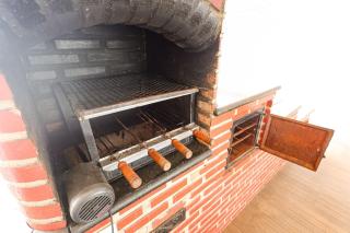 Mansão com Piscina e Área Gourmet em Venda Nova - 3