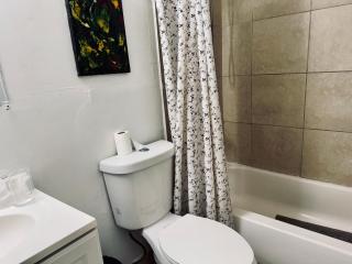 Private Rooms at Miami, Buena Vista with Parking - 2