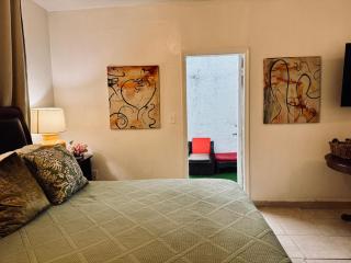 Private Rooms at Miami, Buena Vista with Parking - 4