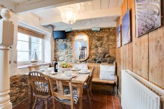 6 Baileys Lane - St Ives - 6