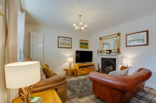 Brookside Cottage - 3