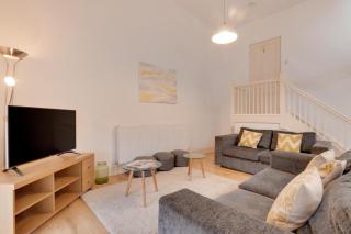 The Ambleside Loft - 9