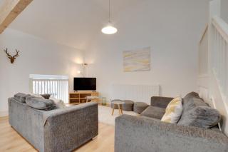 The Ambleside Loft - 8
