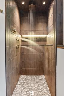 Homestretch to Road America - 7