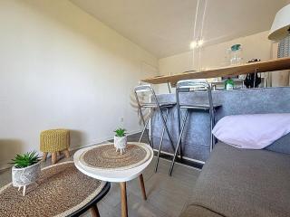Cosy studio, A/C, terrace, near beach & center - 2