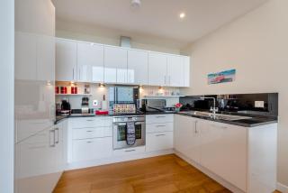Penthouse 60 - Horizon View - 6