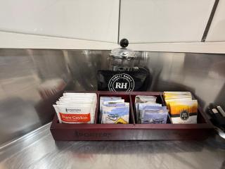 Admirals Motor Inn - 2