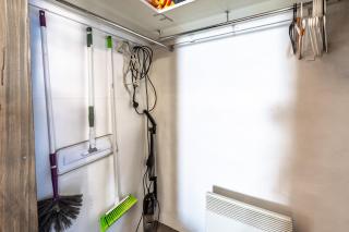 Cozy comfort at 106 Thacker St - 1