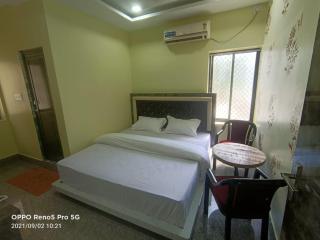 Hotel O Mahavir Guest House - 8