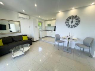 Holiday home with bubble bath , sauna and sea view - 9