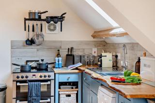 Llewenau-Draw Farm - The Barn - Cwmdu - 1
