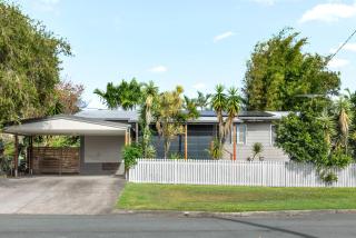 Tranquil Hideaway in Redcliffe - 4