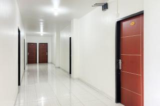 RedDoorz at Vall Guest House Balikpapan - 1