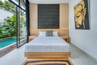 Modern 3BR Pool Villa Hideaway in Pererenan - Canggu - 2