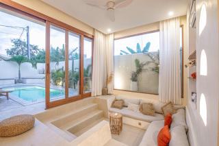 Luxury 4BR Villa with Private Pool in Canggu - 2