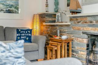 Hideaway Cottage - 1