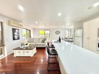 Cozy & Practical 3-Bedroom House Near SC - 0