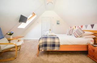 Meadow Cottage - 2