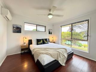Cozy & Practical 3-Bedroom House Near SC - 5