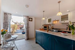 Cheriton Coastal Cottage - 9