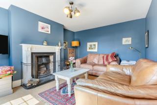 The Southend Cottage - 4