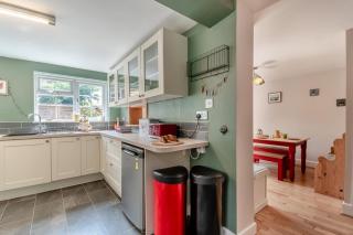 The Southend Cottage - 3