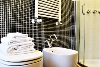 HomeLovers Two room Porta Venezia MM1 - 2