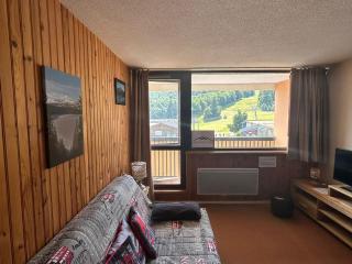Appartement au pied des pistes à Super Besse - FR-1-814-61 - 5