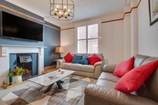 Ellingham House - 0