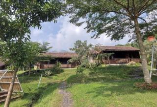 Giri Tengah Resort Borobudur - 2