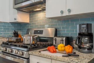 SA Randolph New Braunfels Vacation home with King Bd Sleeps 10 - San Antonio - 6