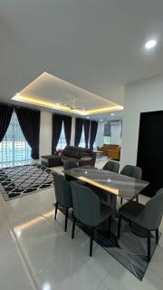 Zahra Homestay - 2