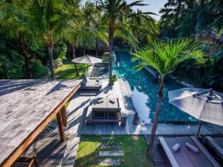 Villa Yoga by Villa Finder - Seminyak - 5