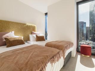 Matilda's Skyview - Luxe 2BR, 2BA Near Crown - 1