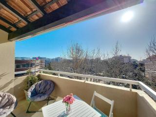 Studio Azur, terrace, parking, 10min from sea - 0