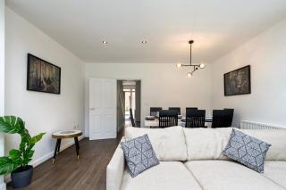 4-Bed in Coulsdon 20 min London, 20 min Gatwick - 5