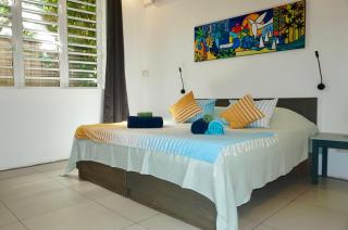 Gardens Retreat, Peaceful Bungalow near Beach - 3