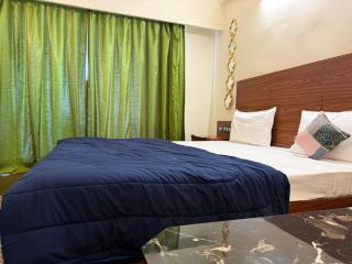 Cozy Studio Apartment - 2